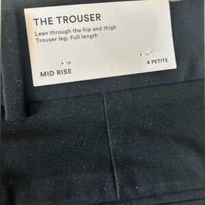 Ann Taylor NWT - Black Mid Rise Trousers - Size 4 petite